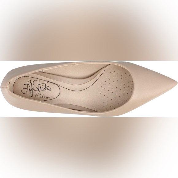 NWT Life Stride Pretty Soft Taupe Vince Pump Heel SIze 7 Wide - Picture 3 of 6